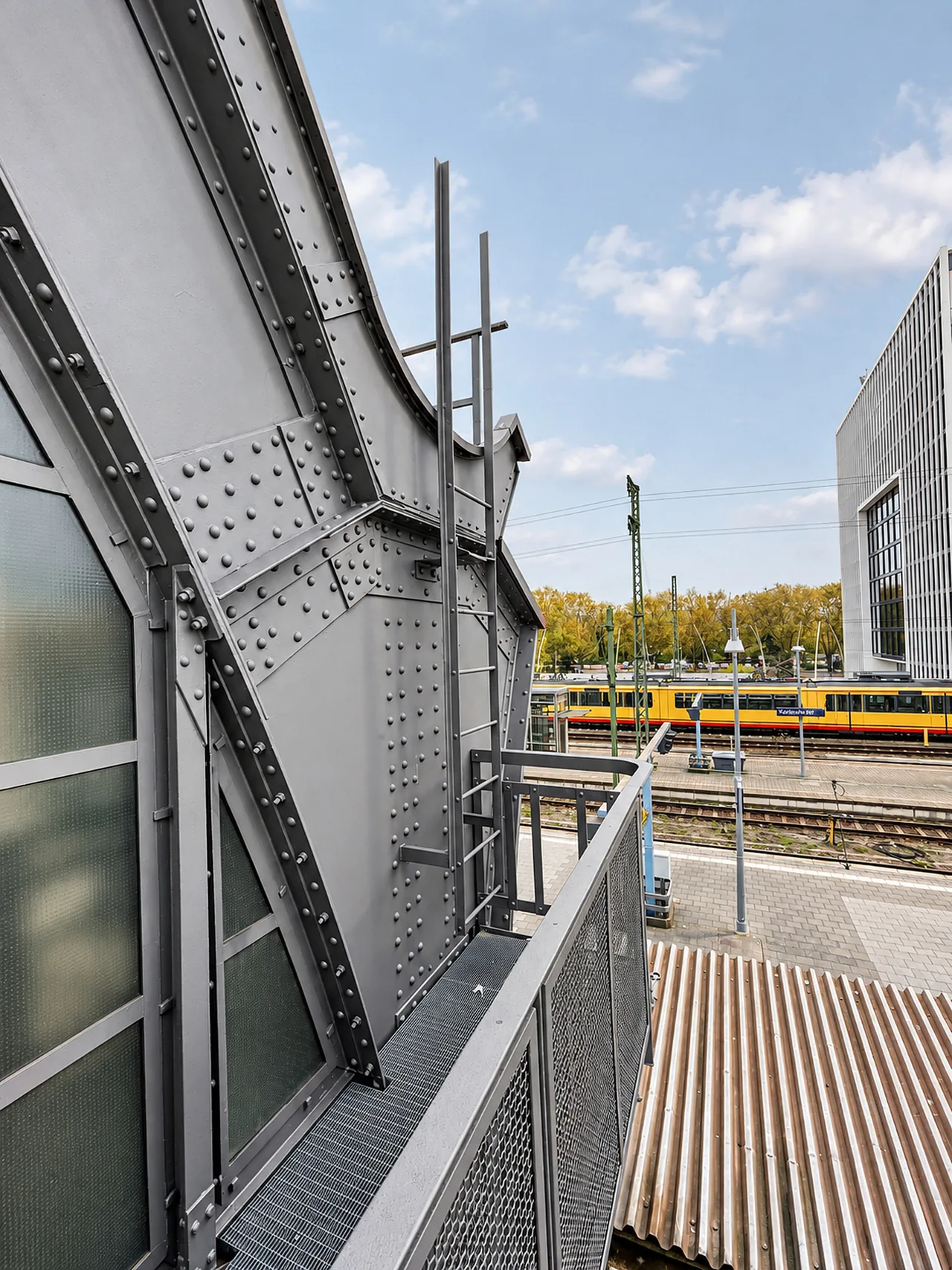 Gleishallendach Hauptbahnhof Karlsruhe